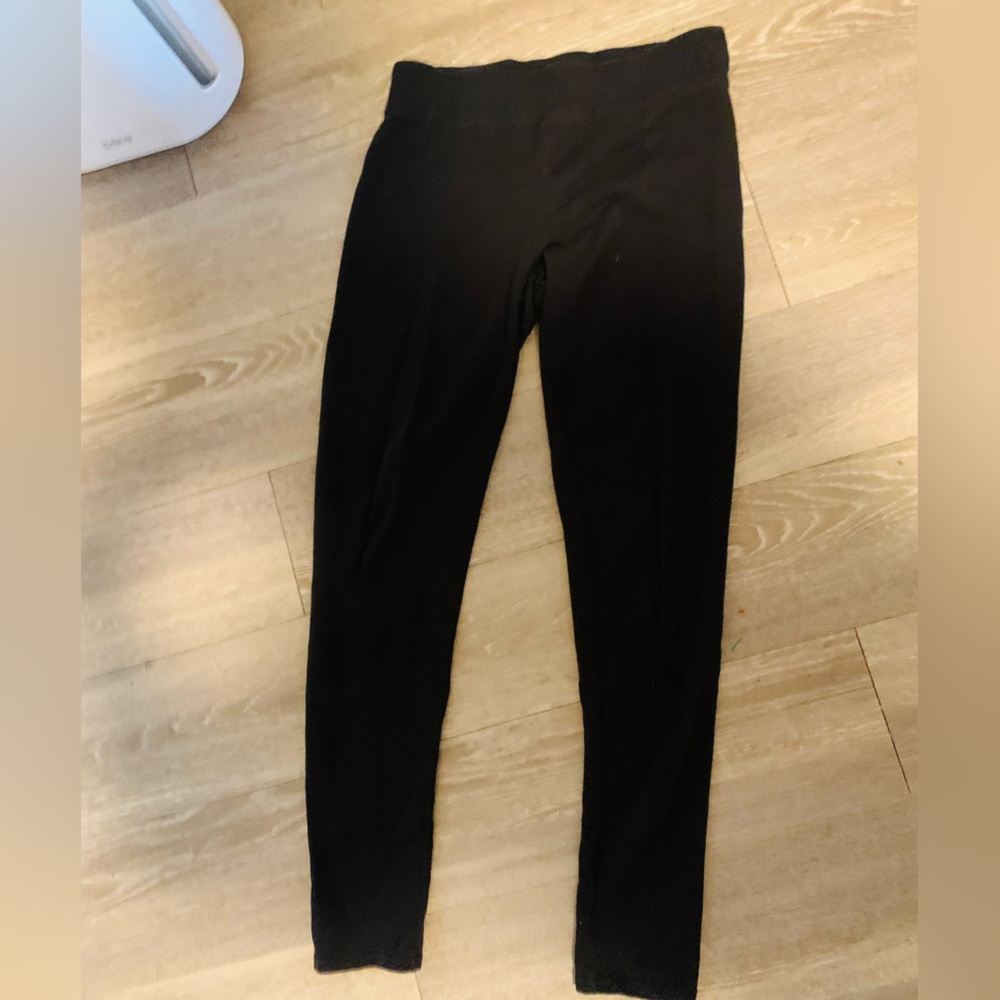 Black leggings